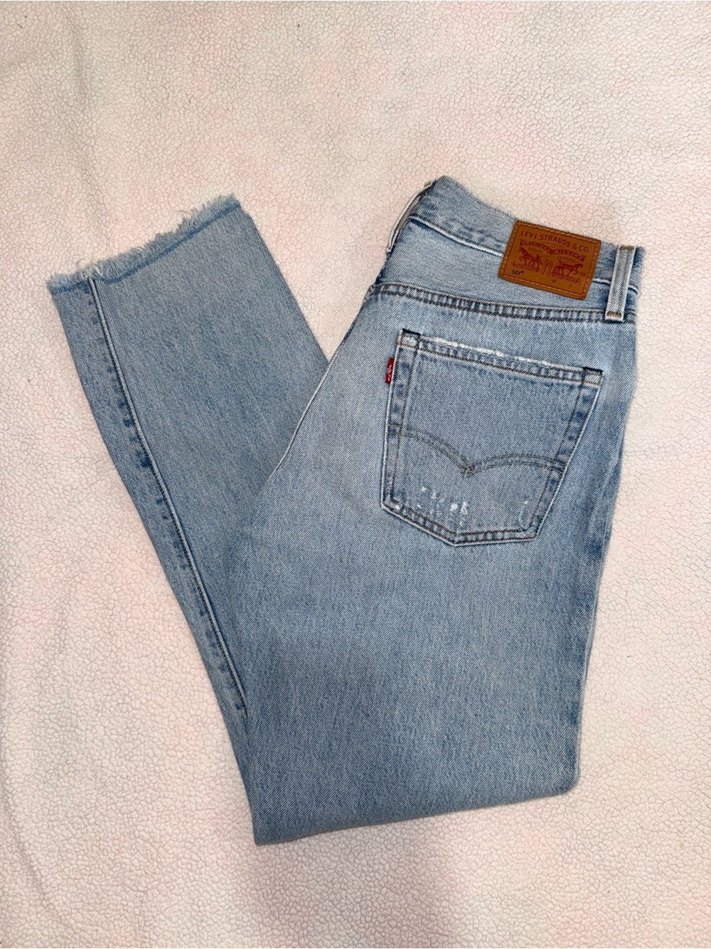 Levi's 501 Women's Light Blue High-Rise Straight Jeans